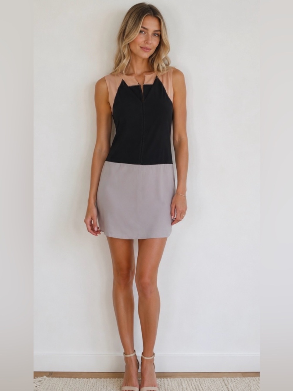 Hoss NWT Color Block Mini Sleeveless Sheath Dress V-Neck Career Size EU 36/US 4